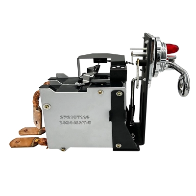 Disjuntor monofásico 210A CSP 50KVA vista do painel frontal