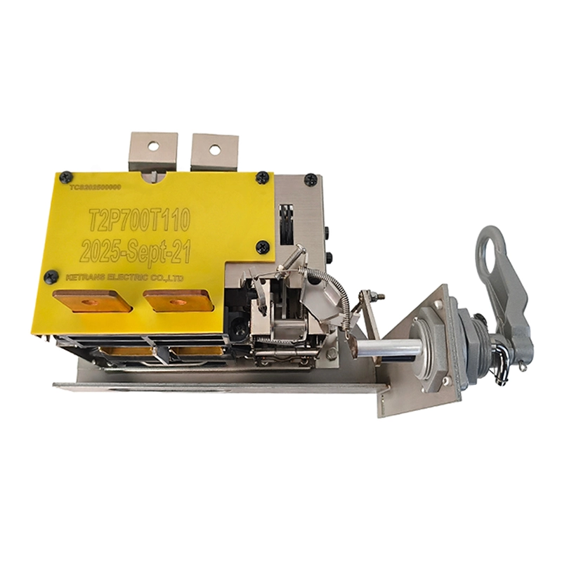 Disjuntor monofásico 700A CSP detalhe do terminal superior curvo de 167KVA